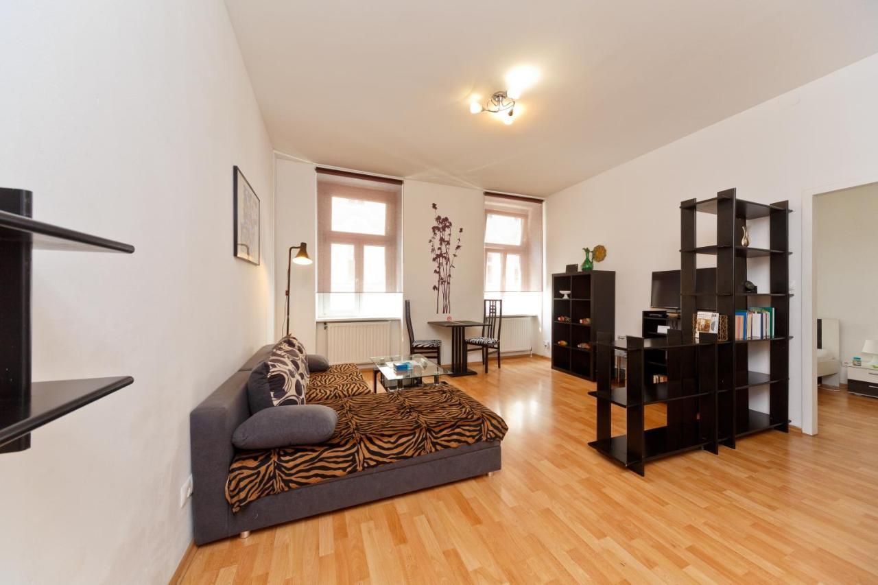 Apartments In Vienna Near Schonbrunn & Westbahnhof - Keyless Check-In Exterior photo